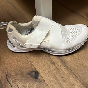 TIEM cycling shoes
